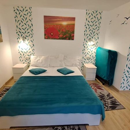 Garsoniera Oana Langa Plaja Mangalia Apartment Екстериор снимка